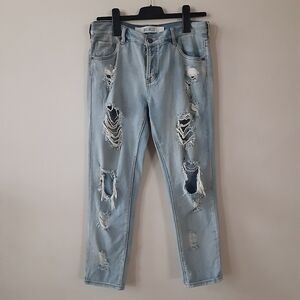 Brandy Melville distressed Mom jeans,ankle‎ cropped,100% denim